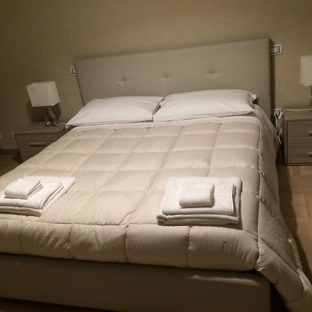 Casa Grace 2 Bed and Breakfast Bari Buitenkant foto